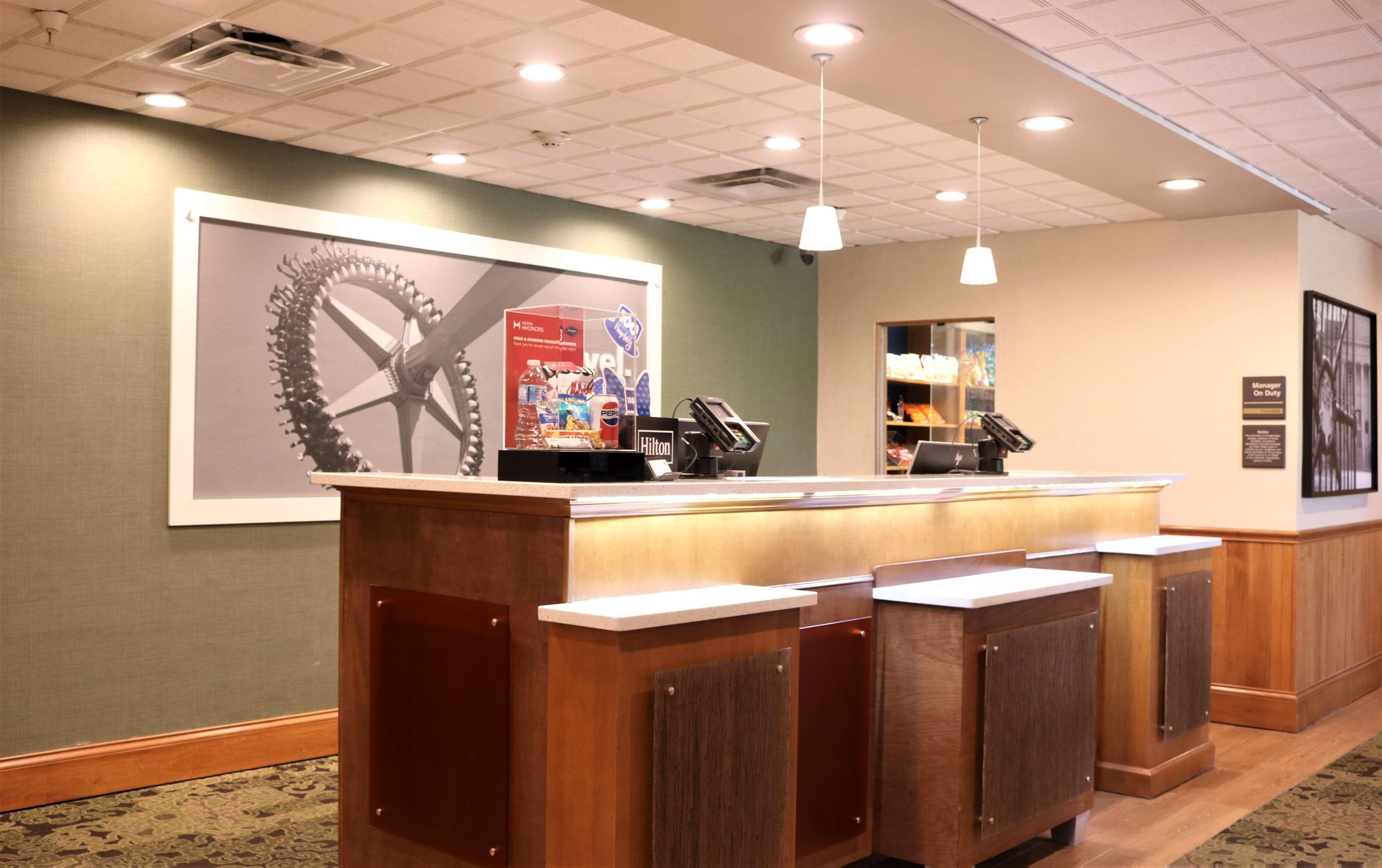 Hampton Inn & Suites Fremont Exteriör bild